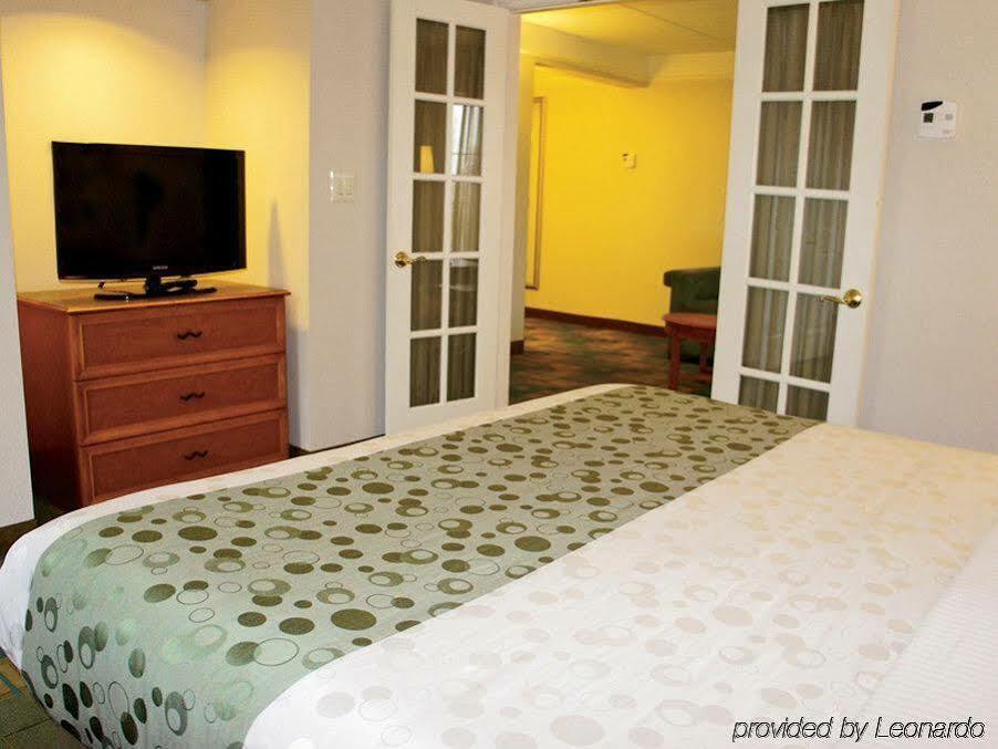 Hotel La Quinta By Wyndham Atlanta Conyers Extérieur photo
