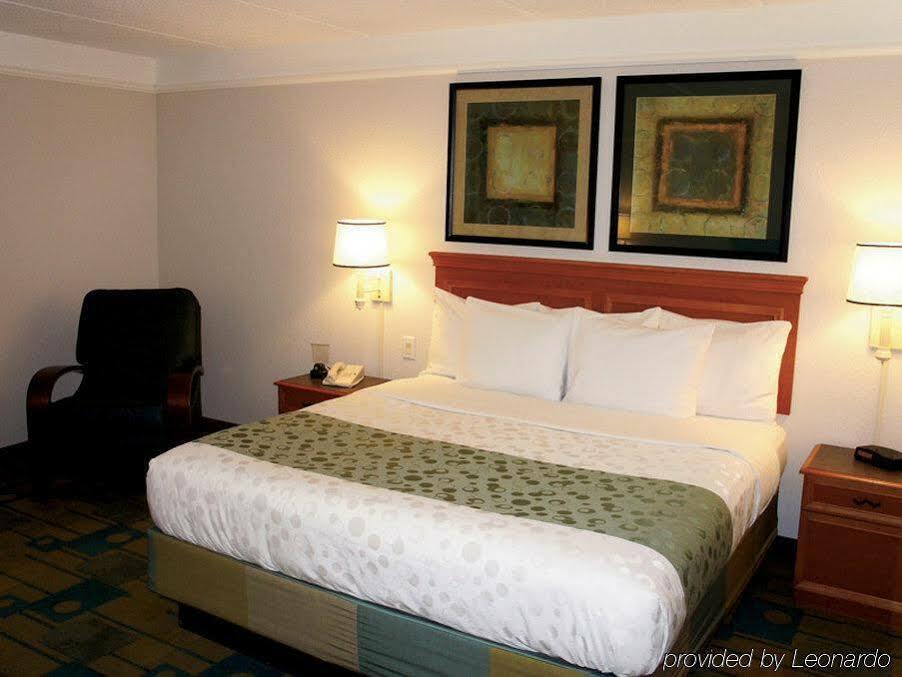 Hotel La Quinta By Wyndham Atlanta Conyers Extérieur photo